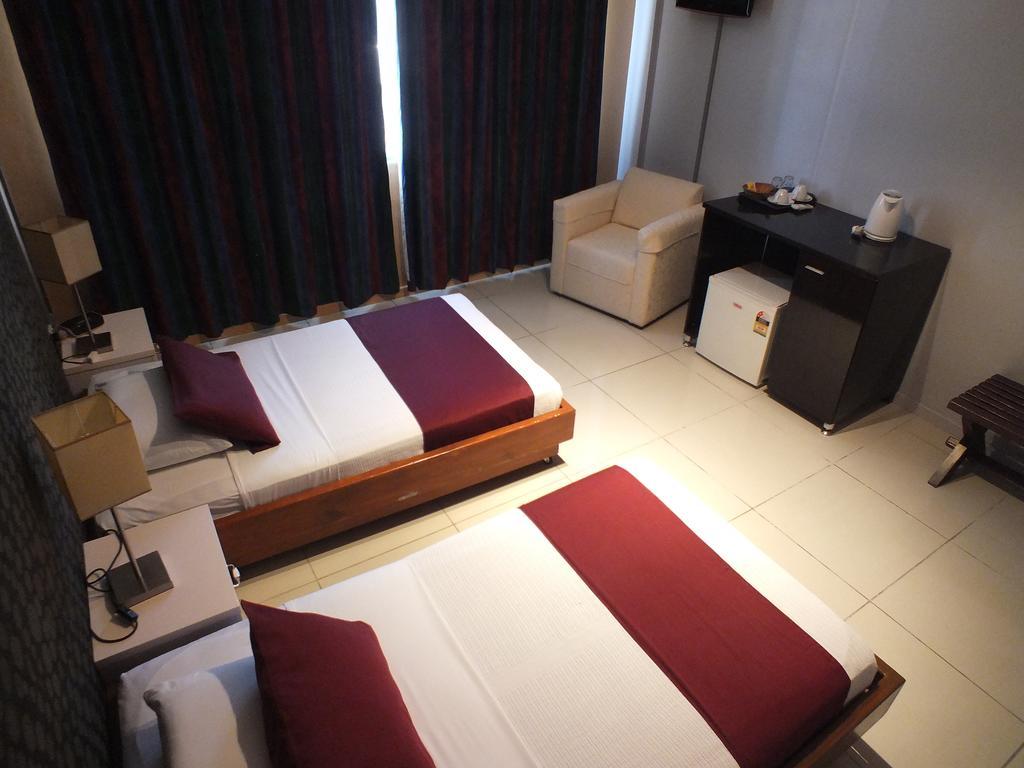 Hotel Olympic بورت فيلا المظهر الخارجي الصورة