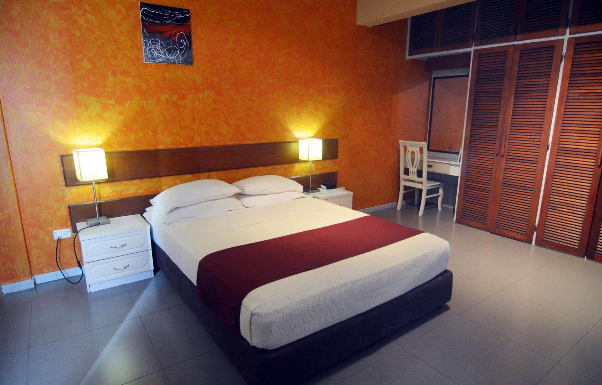 Hotel Olympic بورت فيلا المظهر الخارجي الصورة